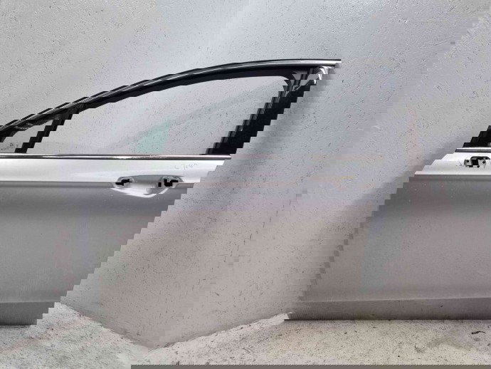 Usa stanga fata Ford Mondeo 5 Sedan [Fabr 2014-2022] Moondust Silver