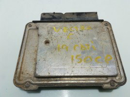Calculator motor ECU Opel Vectra C 1.9 Z19DT 0281011915 2003-2008