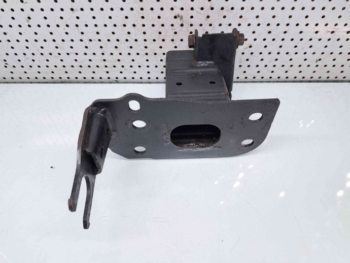 Cap lonjeron stanga Audi Q7 (4LB) [ Fabr 2006-2014] 4L0807133A