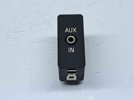 Conector auxiliar USB Bmw 1 (E81, E87) [Fabr 2004-2010] 6930561