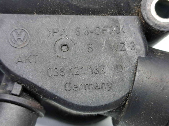 Distribuitor apa Audi A3 Sportback (8PA) [Fabr 2004-2013] 038121132D 1.9 TDI BLS  