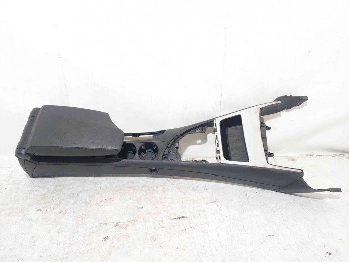 Consola centrala Bmw 1 (E81, E87) [Fabr 2004-2010] 7122228-09