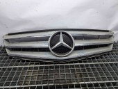 Grila bara fata Mercedes Clasa C (W204) [Fabr 2007-2014] A2048800023 cu defect