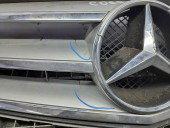 Grila bara fata Mercedes Clasa C (W204) [Fabr 2007-2014] A2048800023 cu defect