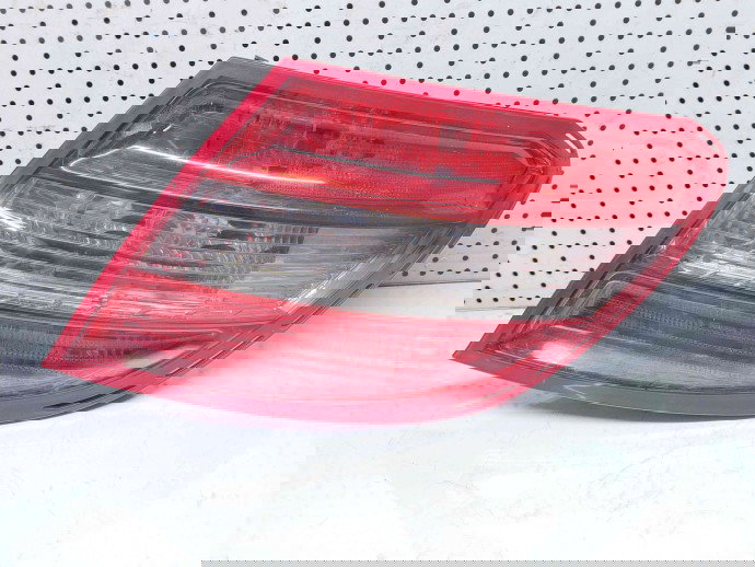 Stop aripa dreapta Mercedes Clasa C (W204) [Fabr 2007-2014] 2048203064R