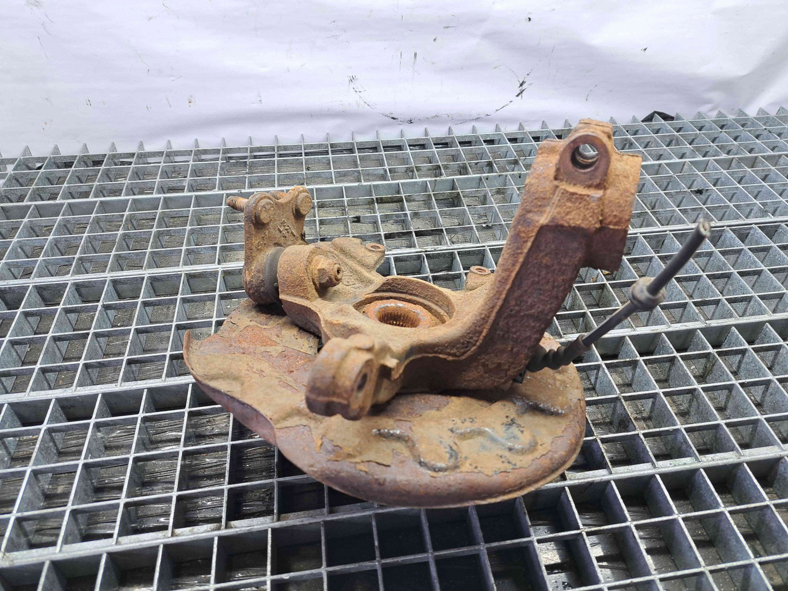 Fuzeta fata dreapta Seat Ibiza 5 (6P1,6J5) Hatchback [Fabr 2008-2017] OEM 1.2 TSI CJZC 1.2 TSI CJZC 66KW / 90CP - imagine 2