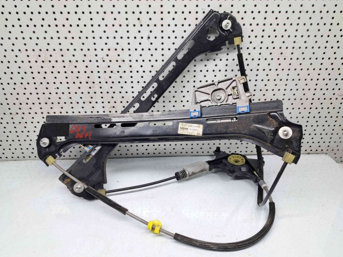 Macara electrica geam dreapta fata Mercedes Clasa E (W207) Coupe [Fabr 2009-2012] A2077200246