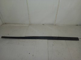 Ornament prag  dreapta Dacia Duster 1.6 H4M 769515153R 2010-2017