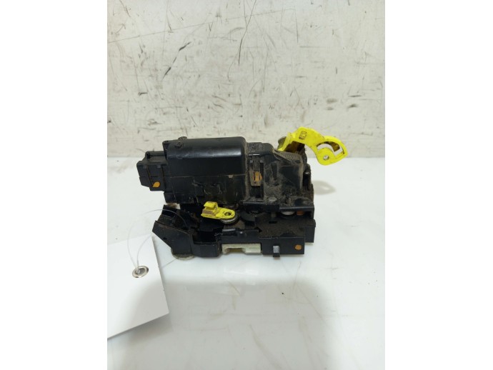 Broasca stanga spate Dacia Duster 1.6 H4M OEM 2010-201