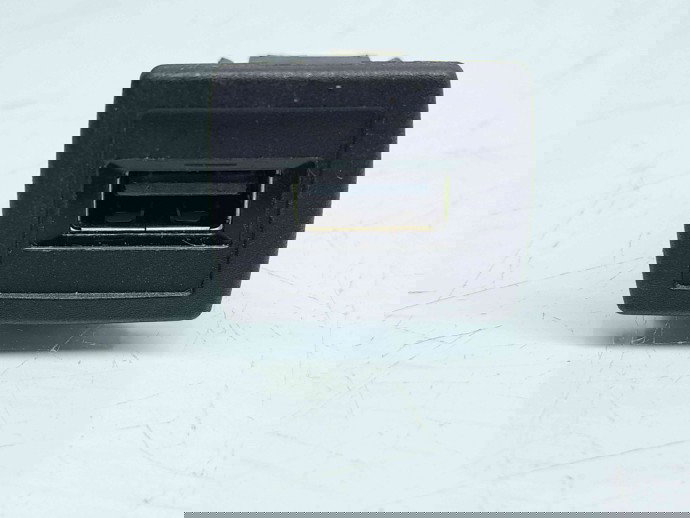  Conector auxiliar USB Mercedes Clasa E (W212) [Fabr 2009-2016] A2188200187