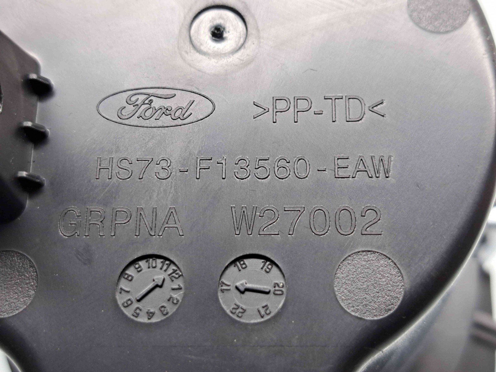 Suport pahare Ford Mondeo 5 Sedan [Fabr 2014-2022] HS73-F13560-EAW - imagine 4