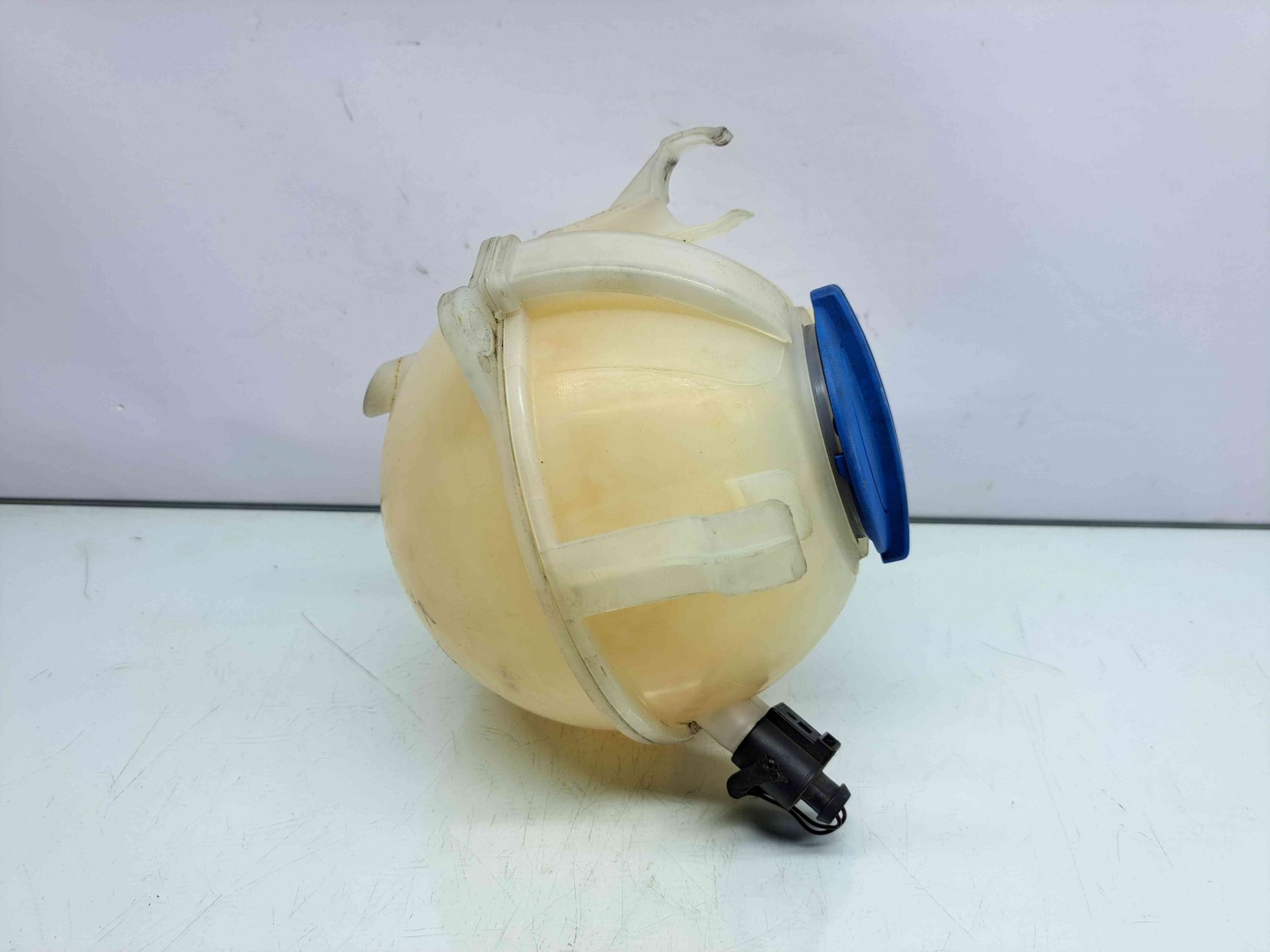 Vas expansiune Volkswagen Passat B7 (365) Variant [Fabr 2010-2014] 1K0121407A