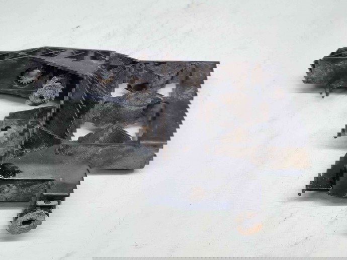 Suport far stanga Audi A7 Sportback (4GA) [Fabr 2011-2017] 4G8805607