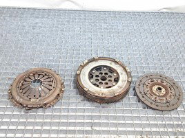 Kit ambreiaj volanta masa dubla Opel Corsa D [Fabr 2006-2013] OEM 1.3 CDTI Z13DTH 66KW / 90CP