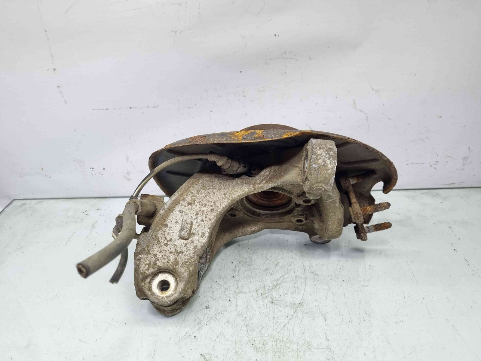 Fuzeta fata dreapta Volkswagen Passat B7 (365) Variant [Fabr 2010-2014] OEM 2.0 TDI CFFB 2.0 TDI CFFB 103KW / 140CP - imagine 3