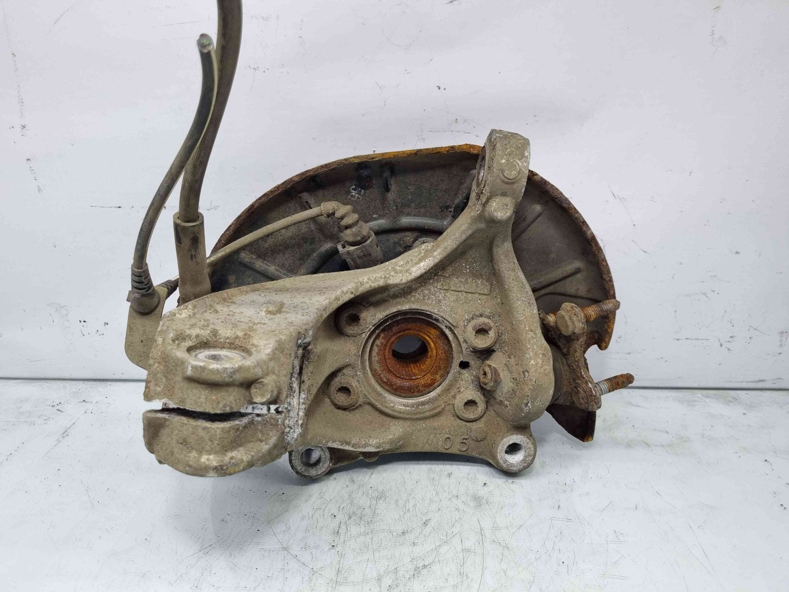 Fuzeta fata dreapta Volkswagen Passat B7 (365) Variant [Fabr 2010-2014] OEM 2.0 TDI CFFB 2.0 TDI CFFB 103KW / 140CP - imagine 4