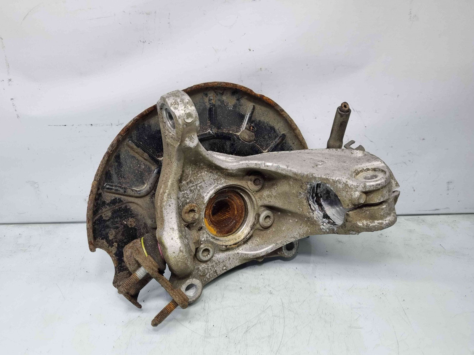 Fuzeta fata stanga Volkswagen Passat B7 (365) Variant [Fabr 2010-2014] OEM 2.0 TDI CFFB 2.0 TDI CFFB 103KW / 140CP - imagine 3