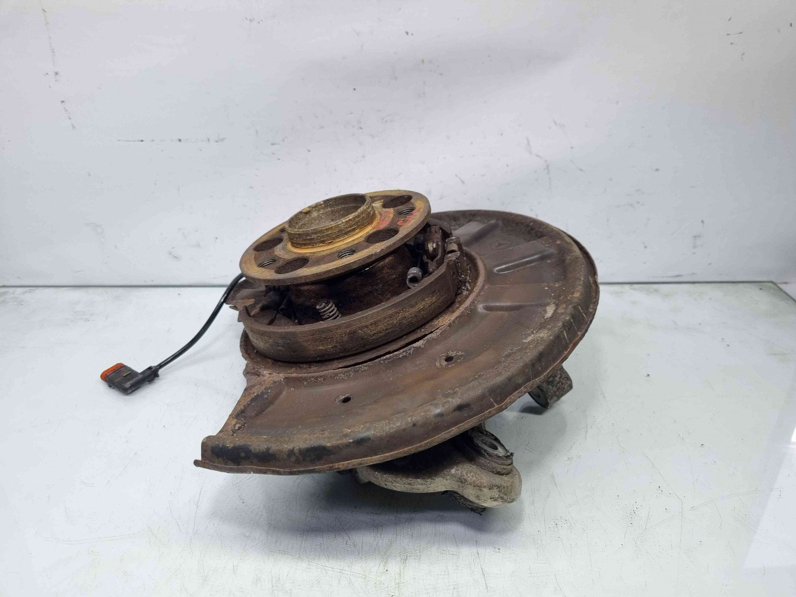 Fuzeta spate dreapta Mercedes Clasa E (W212) [Fabr 2009-2016] OEM 2.2 CDI 651924 2.2 CDI 651924 143KW / 194CP - imagine 3