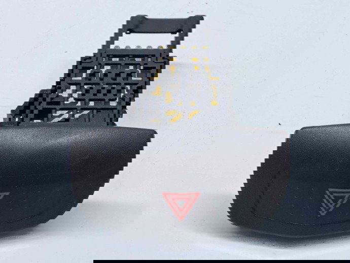 Buton avarii Nissan Primera (P12) [Fabr 2002-2007] 06016