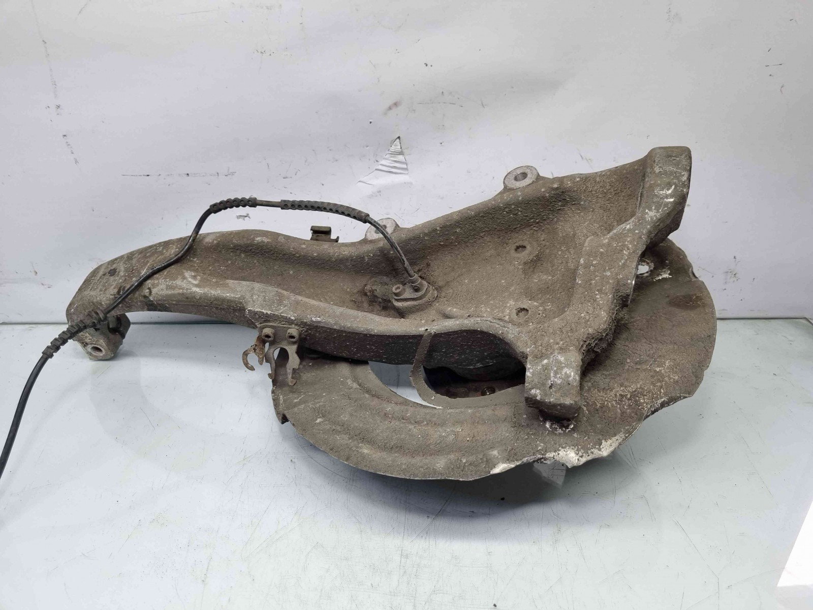 Fuzeta fata dreapta Bmw 5 (F10) [Fabr 2011-2016] OEM 2.0 N47 2.0 N47 135KW / 184CP - imagine 3