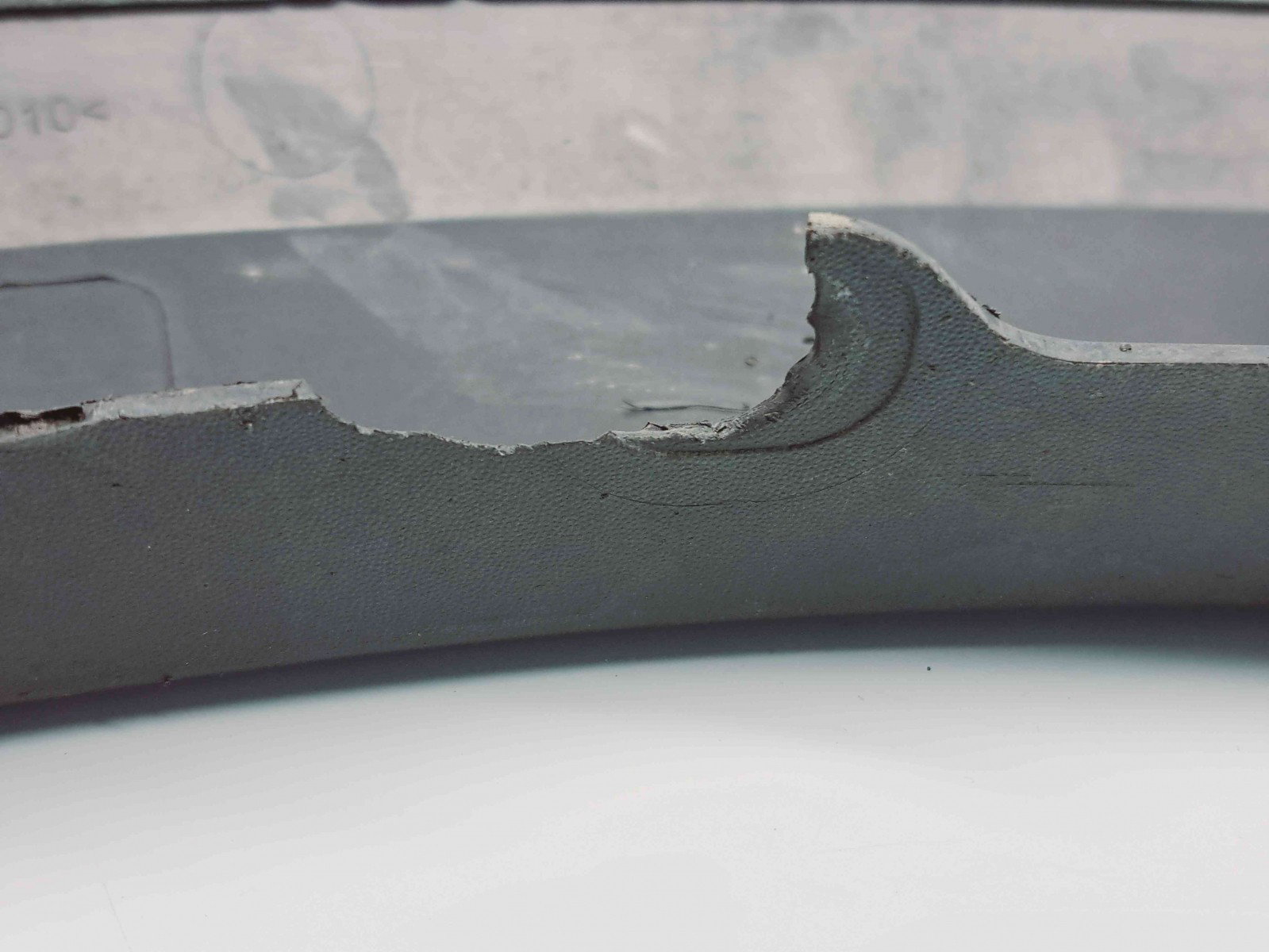 Ornament aripa dreapta fata Dacia Logan II MCV BK (K52) [Fabr 2013-2022] 638747990R - imagine 4