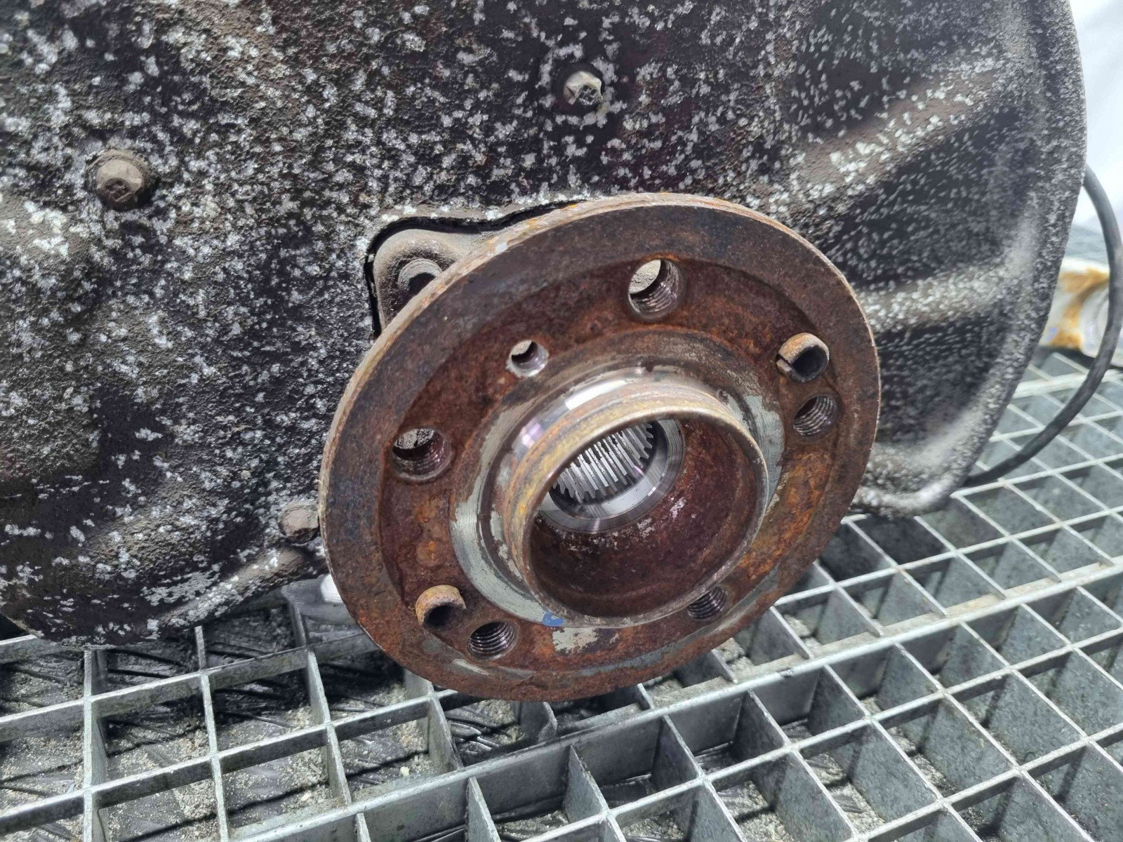 Fuzeta fata stanga Mercedes Clasa ML (W166) [Fabr 2011-2022] OEM 2.2 CDI 651960 2.2 CDI 651960 80KW / 109CP - imagine 2