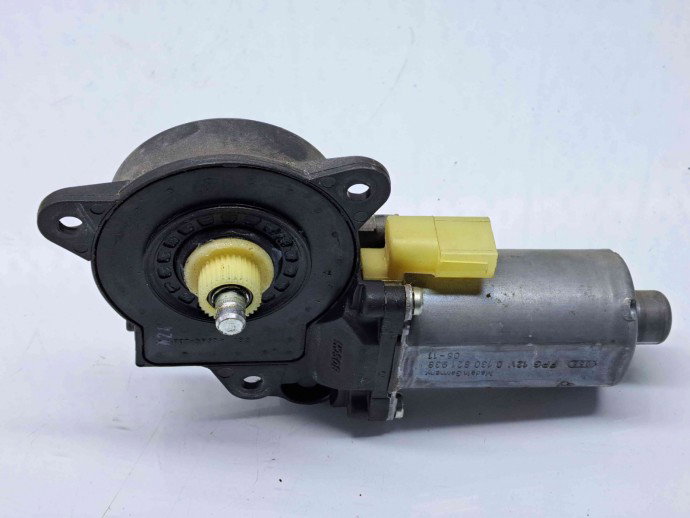 Motoras geam stanga fata Ford Fiesta 4 (JA, JB) [Fabr 1995-2002] 0130821938