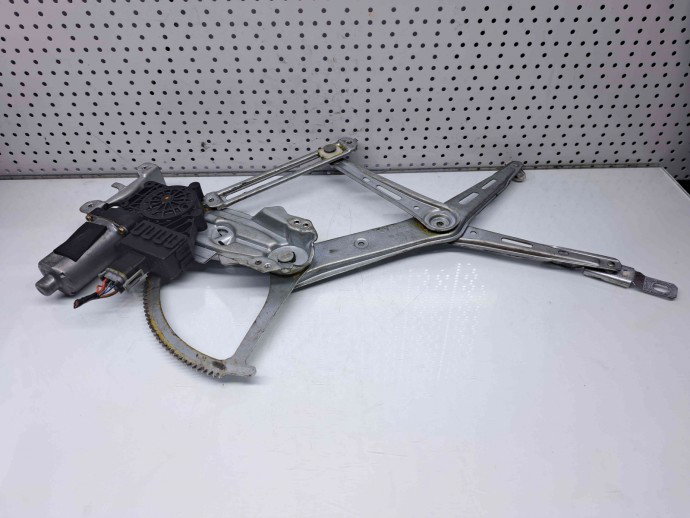 Macara electrica geam stanga fata Opel Zafira A (F75) [Fabr 1999-2005] 90579572 / 90579355