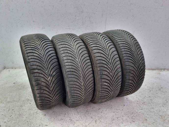 Set 4 anvelope all season Marca - Michelin | Model - Alpin5 | Dot - 2019 | Grosime - 6.77

7.66mm 205/55 R16
