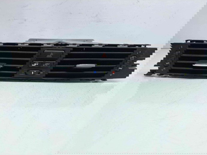  Grila aerisire centrala Bmw 3 (E90) [Fabr 2005-2011] 9130458