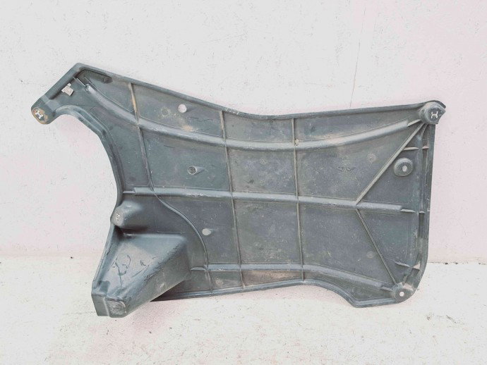 Scut lateral stanga Audi A6 (4G5, C7) Avant [Fabr 2011-2017] 4G0825219C