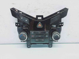  Panou comanda clima Chevrolet Cruze (J300) [Fabr 2010-2016] 3839408