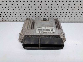 Calculator motor ECU Fiat Croma (194) [Fabr 2005-2010] 51868768 / 0281012961