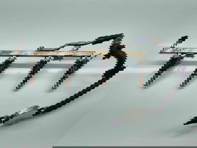 Rampa injectoare Opel Astra H Hatchback [Fabr 2004-2009] 55559375 1.6 Benz LDE  