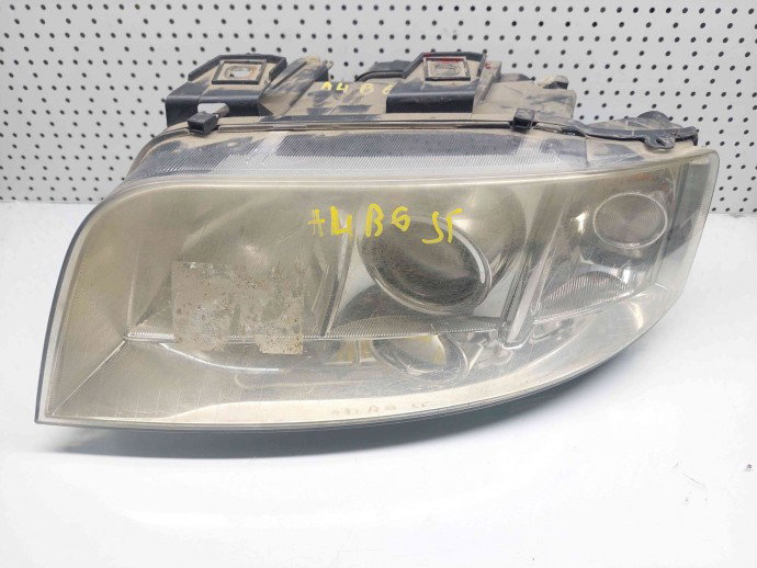 Far stanga Audi A4 (8E2, B6) [Fabr 2000-2004] OEM
