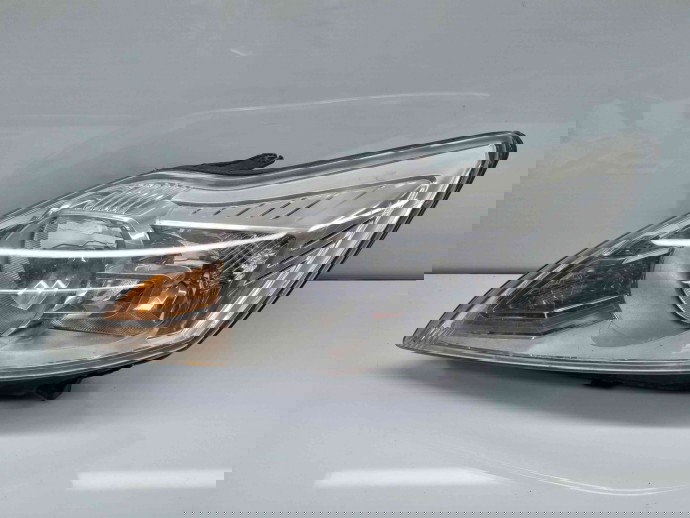  Far stanga Ford Focus 2 (DA) [Fabr 2004-2012] 8M51-13101-AE