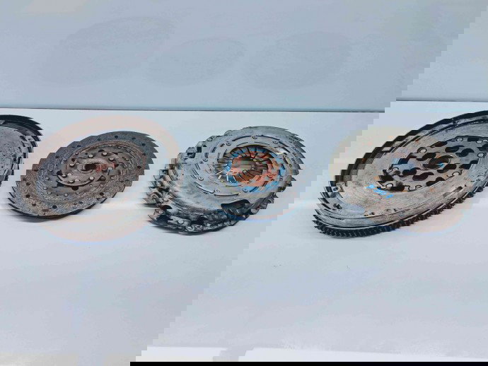 Kit ambreiaj volanta masa dubla Chevrolet Cruze (J300) [Fabr 2010-2016] 96878202 2.0 Z20S1 110KW / 150CP  