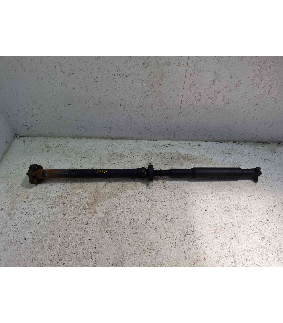 Vezi aici Cardan Bmw 3 (E90) [Fabr 2005-2011] 7527339 2.0 N47 130KW / 177CP  pentru doar 251,26 RON