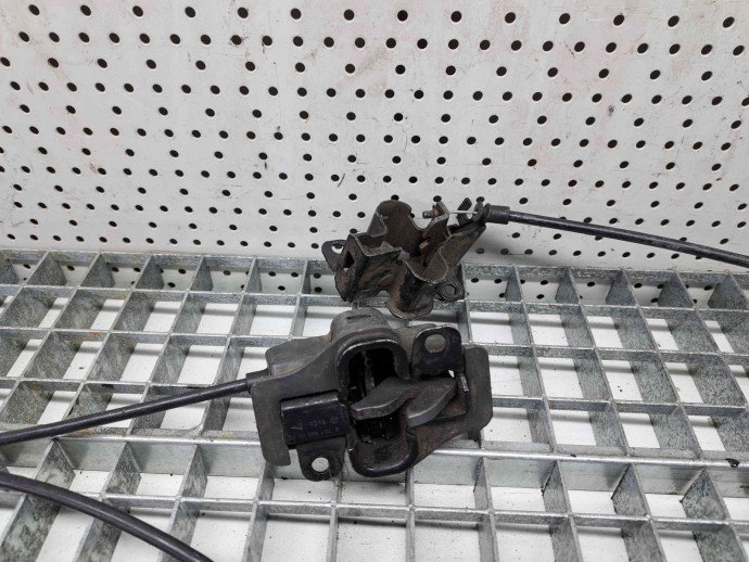 Broasca capota Mercedes Clasa C (W203) [Fabr 2000-2007] A2038800060