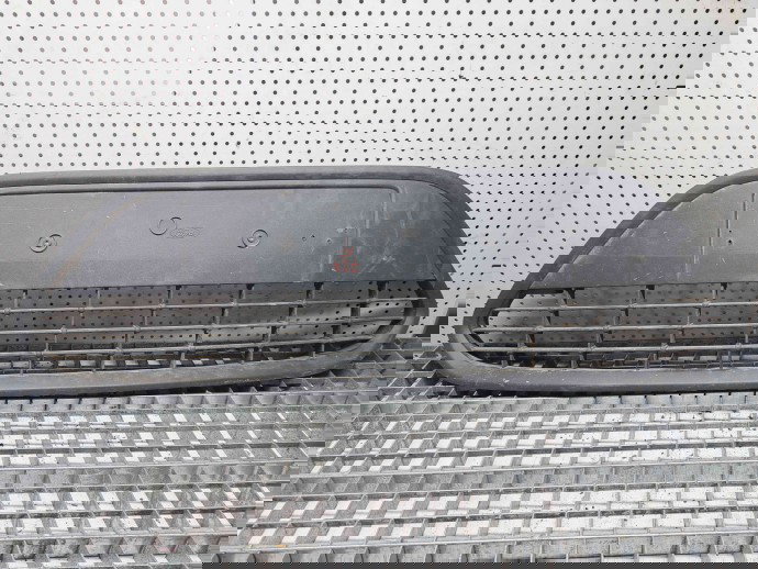 Grila bara fata Ford Focus 2 (DA) [Fabr 2004-2012] 8M51-17B968-A