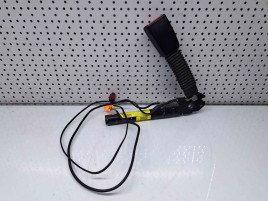 Capsa centura dreapta fata Ford Focus 2 (DA) [Fabr 2004-2012] 4M51-A61208-BH