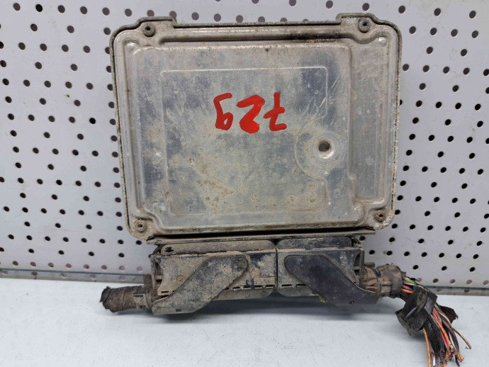 Calculator motor ECU Opel Vectra C [Fabr 2003-2008] 55197152 / 0281012533