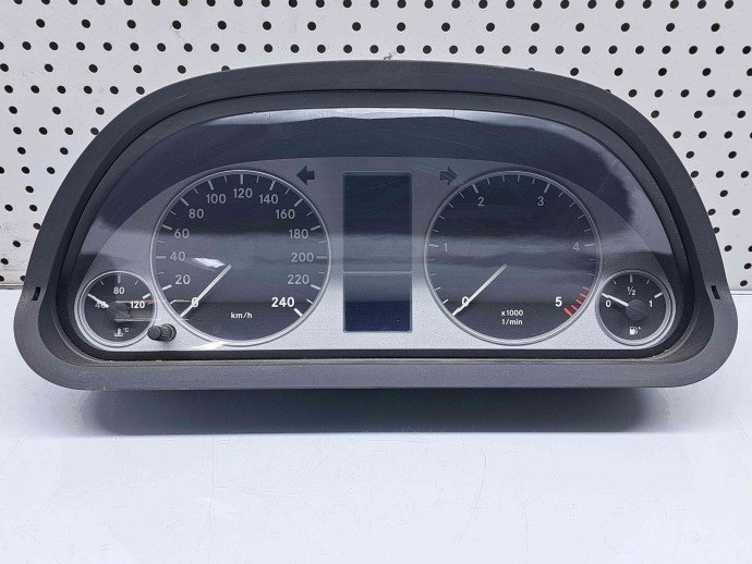 Ceas bord Mercedes Clasa B (W245) [Fabr 2005-2011] 1031098101