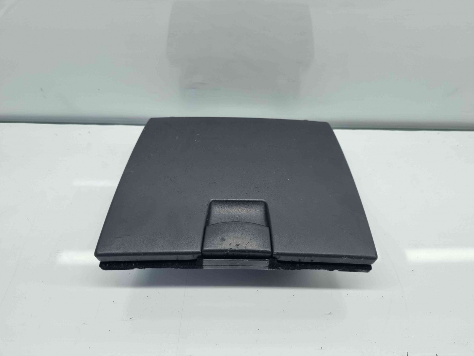 Sertar bord Hyundai Santa Fe 2 (CM) [Fabr 2005-2012] 84745-2B000 - imagine 1