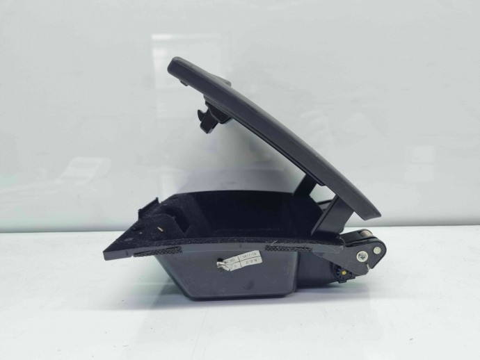  Sertar bord Hyundai Santa Fe 2 (CM) [Fabr 2005-2012] 84745-2B000