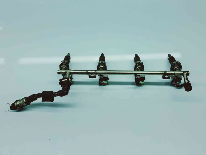 Rampa injectoare Opel Astra J [Fabr 2009-2015] 55562597 1.6 Benz A16XER 1.6 Benz A16XER 77KW / 105CP