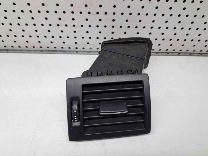 Grila aerisire stanga Mercedes Clasa B (W245) [Fabr 2005-2011] 1698300154
