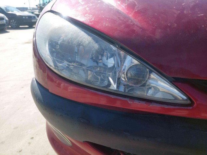 Far dreapta Peugeot 206 [Fabr 1998-2009] OEM