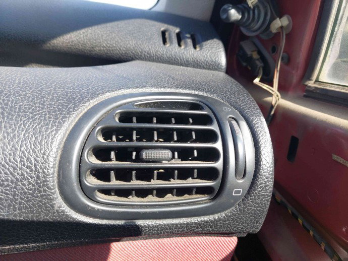 Grila aerisire dreapta Peugeot 206 [Fabr 1998-2009] OEM