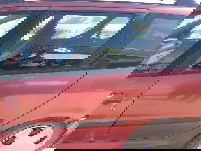 Usa stanga spate Peugeot 206 [Fabr 1998-2009] EKQ